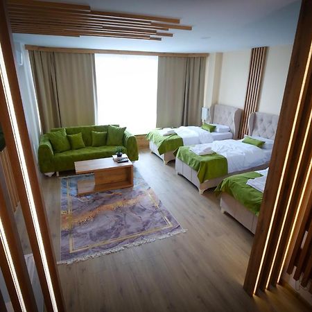 Motel Kvele ノヴィ・パザル エクステリア 写真