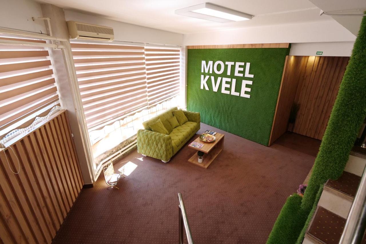 Motel Kvele ノヴィ・パザル エクステリア 写真