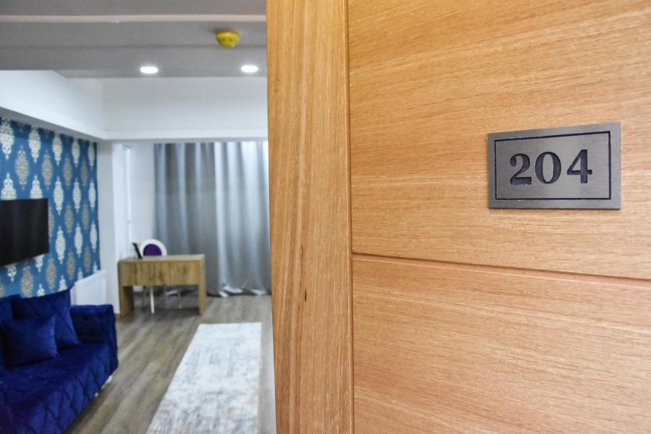 Motel Kvele ノヴィ・パザル エクステリア 写真