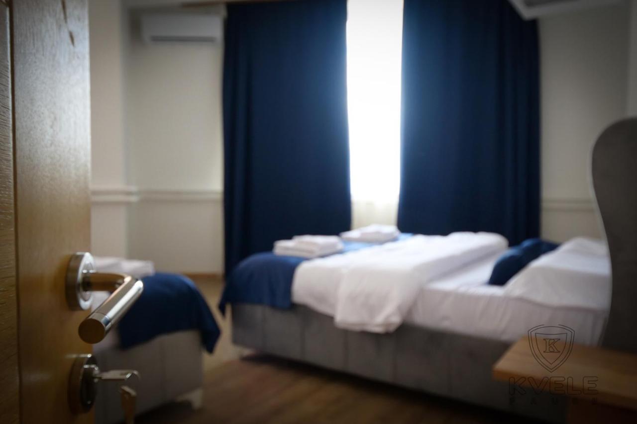 Motel Kvele ノヴィ・パザル エクステリア 写真